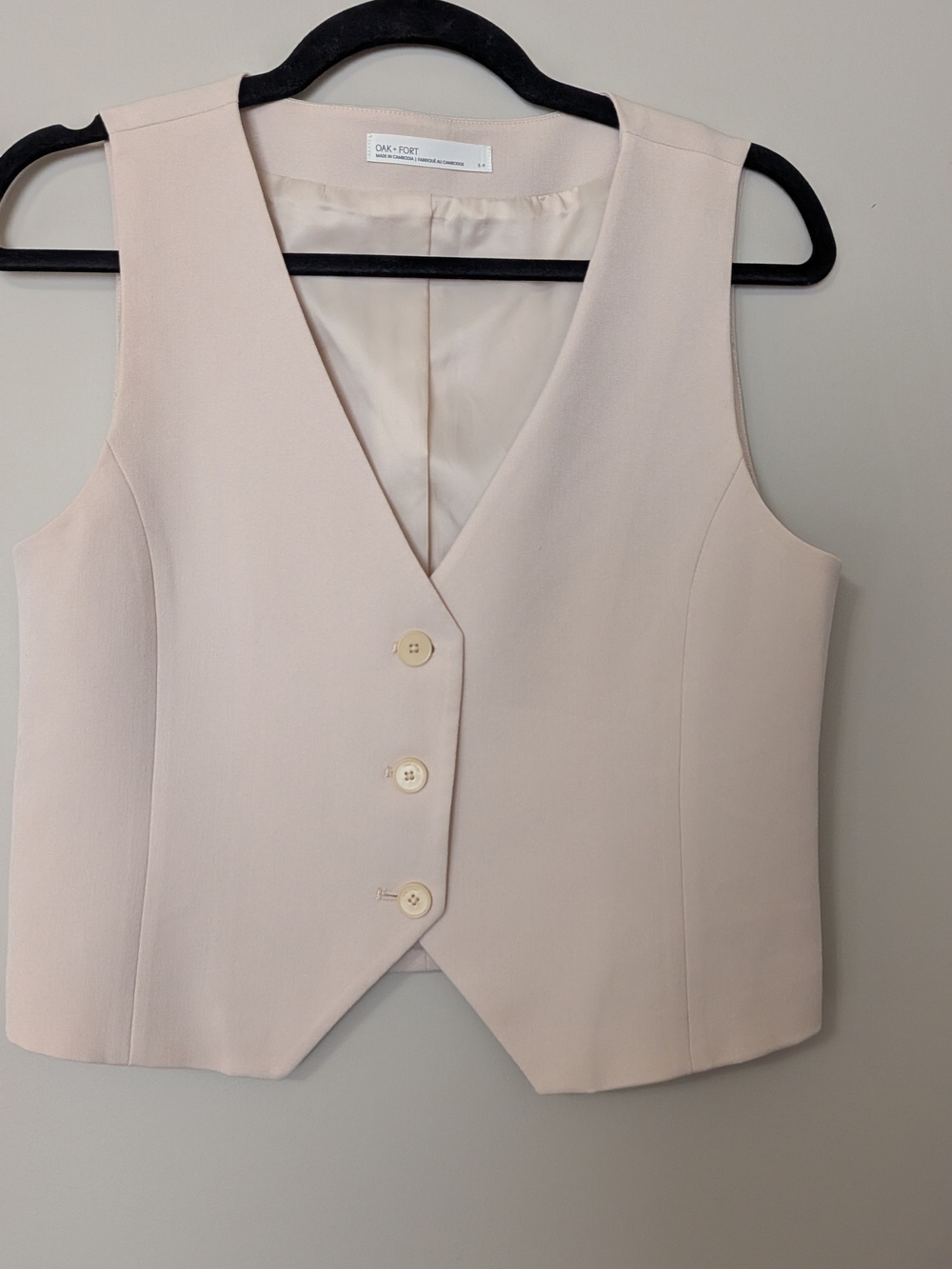 Oak + Fort Women's Cream Tailored Vest